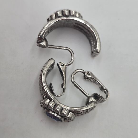Vintage Avon Silver Tone Half Hoop Blue Jewel Faux Marcasite Clip On Earrings - Picture 3 of 5